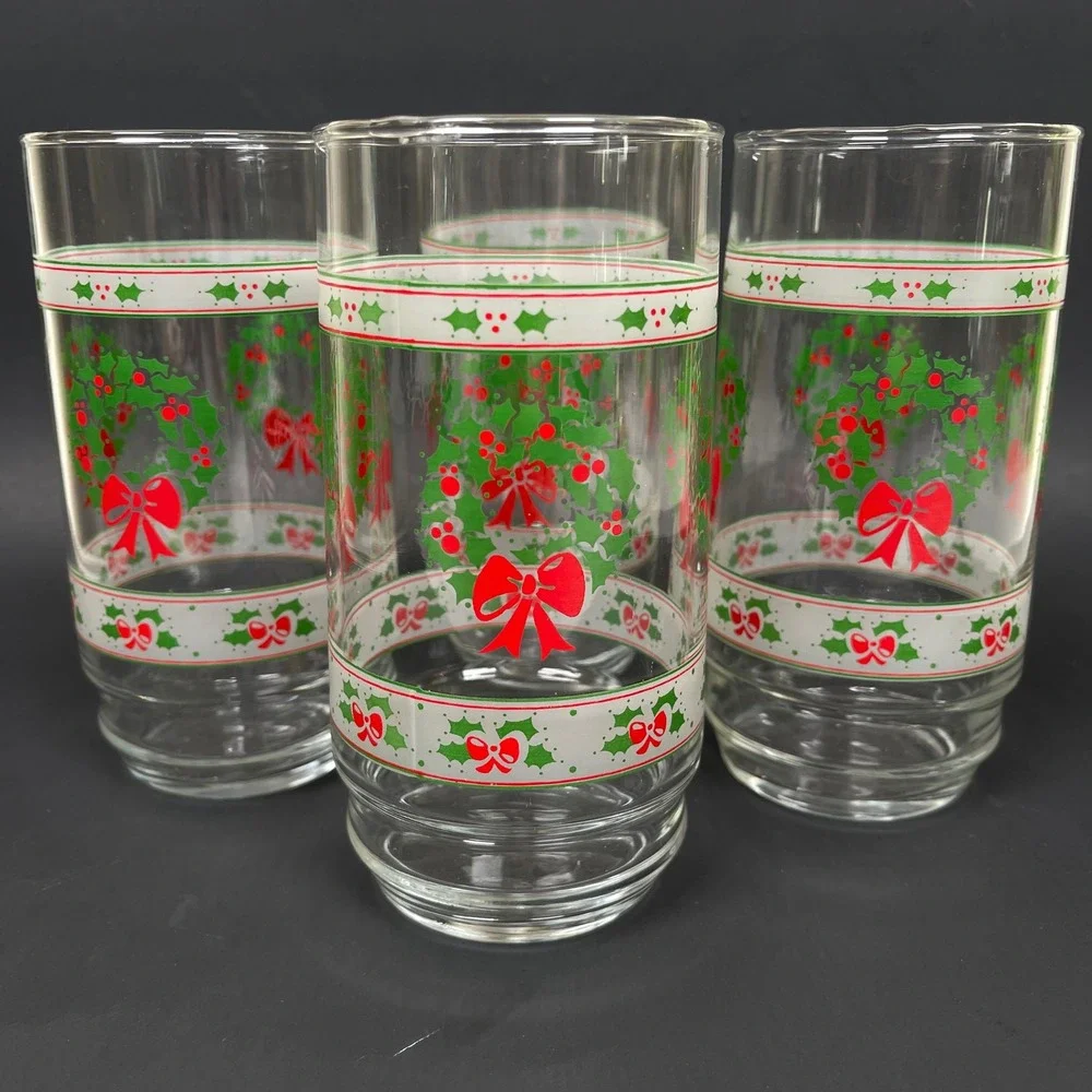 Vintage Indiana Victoria‎ Christmas 4 Glasses Holly Wreath Red Bow Tumblers